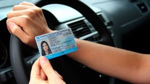 Cambia la licencia de conducir: el nuevo requisito que hay que presentar sí o sí para tener el carnet