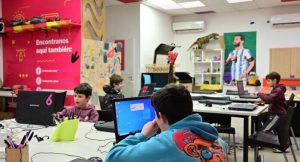 Comienza el último ciclo 2025 de talleres del MiniHub