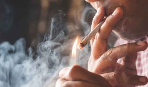 No es por ansiedad: un estudio revela el secreto de la adicción al cigarrillo y encuentra una vía para combatirla