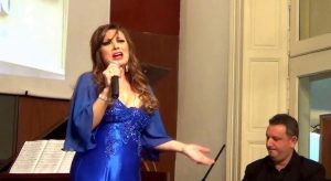 Tres voces, una identidad: Patricia Baez, Marilisa Arriola y Flavia Tunessi se citan en el Café Histórico