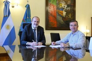 Bahía Blanca avanza hacia una inversión histórica: el Municipio firmó un acuerdo clave para la instalación de una planta de amoníaco y urea