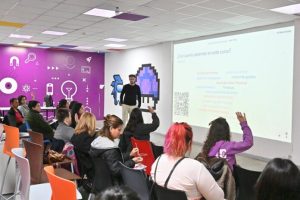 Bahía Hub lanzó las inscripciones para el su 3° ciclo de cursos para adultos 2026